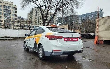 Hyundai Solaris II рестайлинг, 2018 год, 1 030 000 рублей, 6 фотография