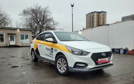 Hyundai Solaris II рестайлинг, 2018 год, 1 030 000 рублей, 7 фотография