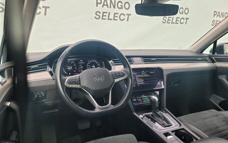 Volkswagen Passat B8 рестайлинг, 2021 год, 2 900 000 рублей, 9 фотография