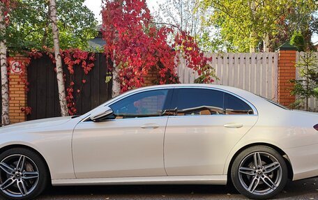 Mercedes-Benz E-Класс, 2017 год, 4 680 000 рублей, 3 фотография