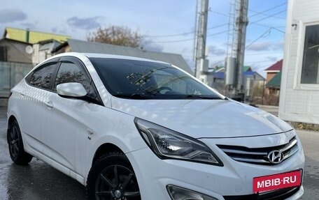 Hyundai Solaris II рестайлинг, 2016 год, 1 300 000 рублей, 3 фотография