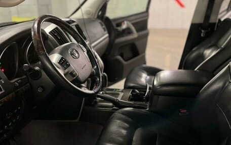 Toyota Land Cruiser 200, 2013 год, 4 500 000 рублей, 6 фотография