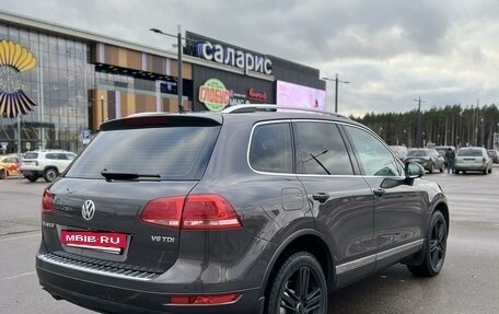 Volkswagen Touareg III, 2011 год, 2 390 000 рублей, 4 фотография