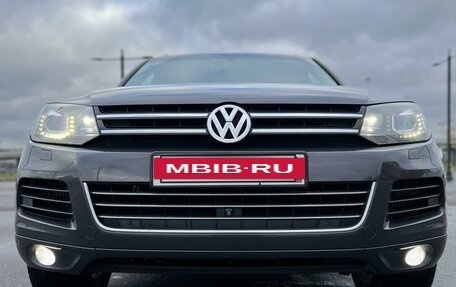 Volkswagen Touareg III, 2011 год, 2 390 000 рублей, 8 фотография