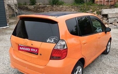 Honda Fit III, 2001 год, 300 000 рублей, 5 фотография