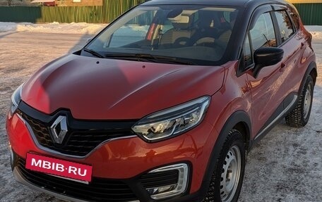 Renault Kaptur I рестайлинг, 2019 год, 1 400 000 рублей, 4 фотография