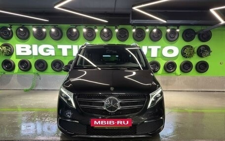 Mercedes-Benz V-Класс, 2019 год, 9 900 000 рублей, 3 фотография