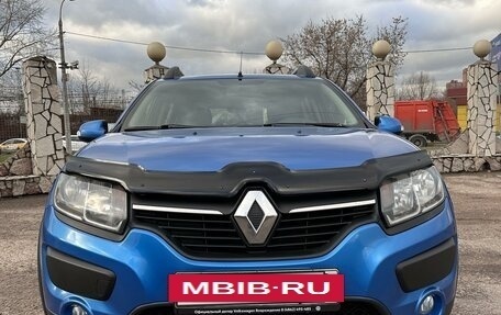 Renault Sandero II рестайлинг, 2015 год, 950 000 рублей, 2 фотография