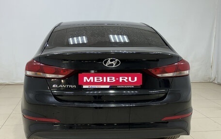 Hyundai Elantra VI рестайлинг, 2016 год, 1 352 000 рублей, 5 фотография