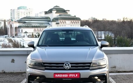 Volkswagen Tiguan II, 2018 год, 2 850 000 рублей, 3 фотография