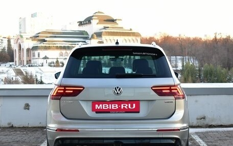 Volkswagen Tiguan II, 2018 год, 2 850 000 рублей, 6 фотография