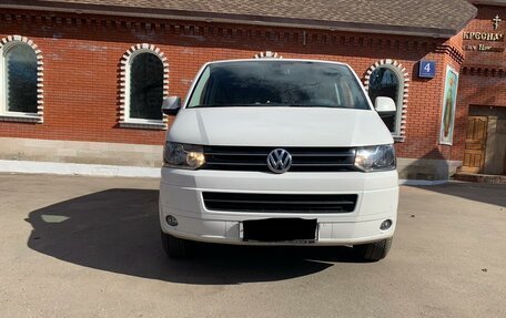 Volkswagen Caravelle T5, 2013 год, 2 690 000 рублей, 1 фотография