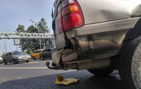 Toyota Land Cruiser 100 рестайлинг 2, 2000 год, 1 443 000 рублей, 15 фотография