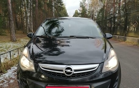 Opel Corsa D, 2013 год, 700 000 рублей, 1 фотография