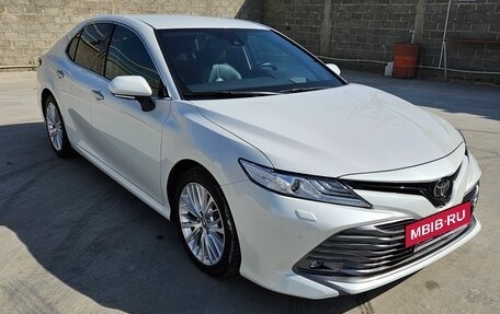 Toyota Camry, 2019 год, 3 200 000 рублей, 13 фотография