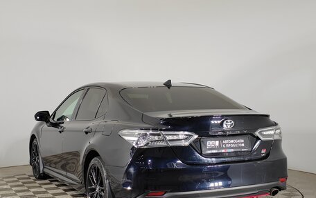 Toyota Camry, 2021 год, 3 799 000 рублей, 7 фотография