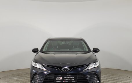 Toyota Camry, 2021 год, 3 799 000 рублей, 2 фотография