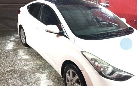 Hyundai Elantra V, 2011 год, 950 000 рублей, 2 фотография