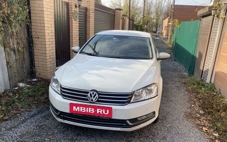 Volkswagen Passat B7, 2013 год, 1 100 000 рублей, 2 фотография