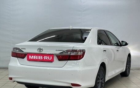 Toyota Camry, 2017 год, 2 450 000 рублей, 4 фотография