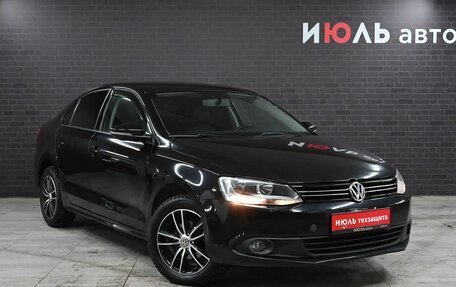 Volkswagen Jetta VI, 2012 год, 1 120 000 рублей, 3 фотография