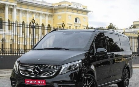 Mercedes-Benz V-Класс, 2019 год, 5 950 000 рублей, 1 фотография