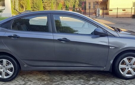 Hyundai Solaris II рестайлинг, 2012 год, 720 000 рублей, 6 фотография