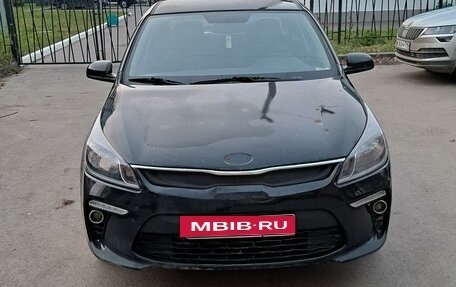 KIA Rio IV, 2018 год, 1 300 000 рублей, 3 фотография