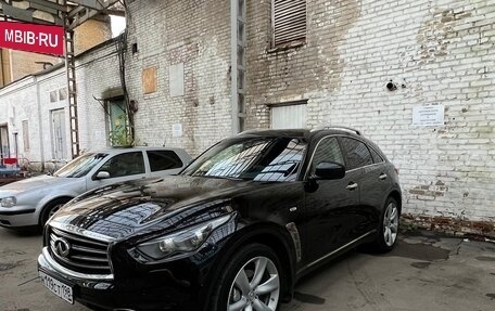 Infiniti FX II, 2012 год, 2 600 000 рублей, 12 фотография