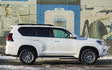 Toyota Land Cruiser Prado 150 рестайлинг 2, 2019 год, 6 699 000 рублей, 5 фотография