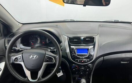 Hyundai Solaris II рестайлинг, 2013 год, 860 000 рублей, 9 фотография