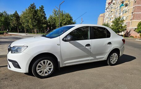 Renault Logan II, 2019 год, 820 000 рублей, 2 фотография