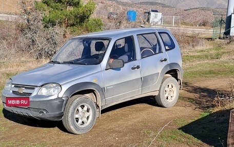 Chevrolet Niva I рестайлинг, 2010 год, 590 000 рублей, 5 фотография