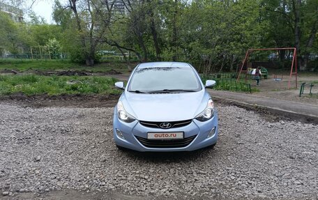 Hyundai Avante, 2011 год, 850 000 рублей, 3 фотография