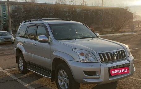 Toyota Land Cruiser Prado 120 рестайлинг, 2007 год, 2 950 000 рублей, 6 фотография