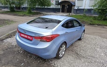 Hyundai Avante, 2011 год, 850 000 рублей, 2 фотография