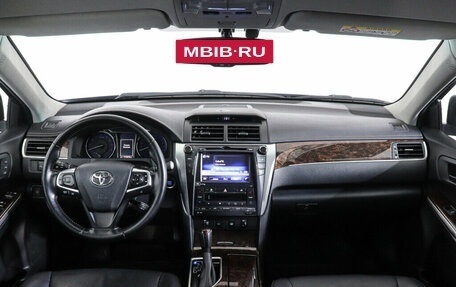 Toyota Camry, 2017 год, 2 648 000 рублей, 12 фотография