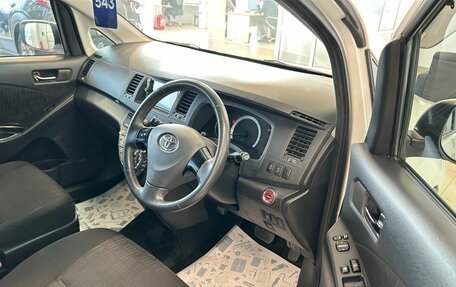 Toyota ISis I, 2011 год, 1 339 000 рублей, 7 фотография