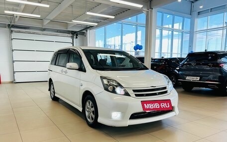 Toyota ISis I, 2011 год, 1 339 000 рублей, 5 фотография