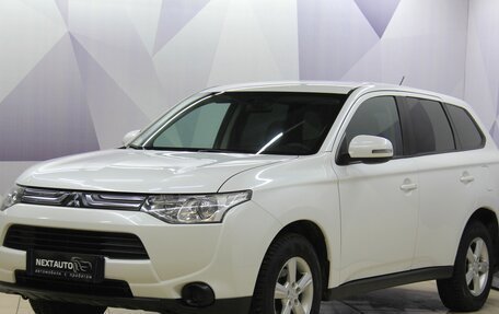 Mitsubishi Outlander III рестайлинг 3, 2012 год, 1 462 700 рублей, 7 фотография