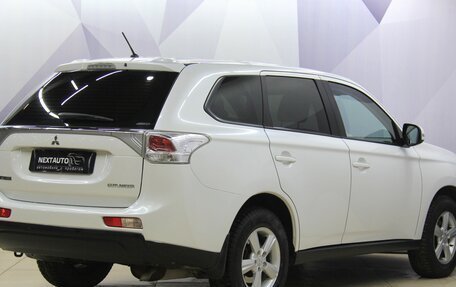 Mitsubishi Outlander III рестайлинг 3, 2012 год, 1 462 700 рублей, 11 фотография