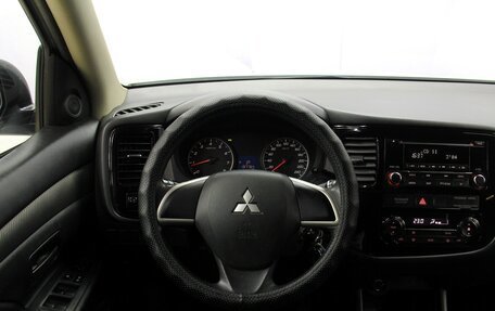 Mitsubishi Outlander III рестайлинг 3, 2012 год, 1 462 700 рублей, 19 фотография