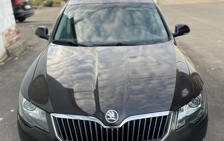 Skoda Superb III рестайлинг, 2014 год, 1 650 000 рублей, 3 фотография