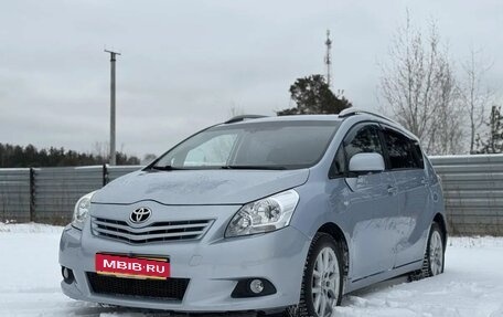 Toyota Verso I, 2010 год, 1 139 000 рублей, 1 фотография