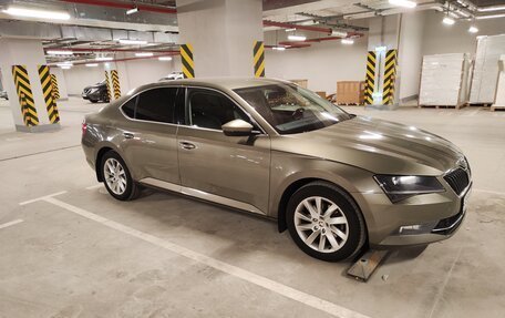 Skoda Superb III рестайлинг, 2015 год, 1 800 000 рублей, 2 фотография