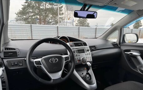 Toyota Verso I, 2010 год, 1 139 000 рублей, 10 фотография