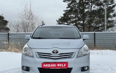 Toyota Verso I, 2010 год, 1 139 000 рублей, 2 фотография