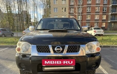 Nissan NP300, 2011 год, 850 000 рублей, 19 фотография