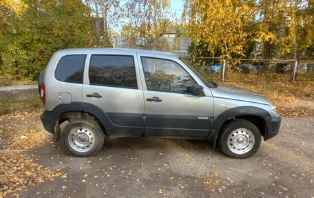 Chevrolet Niva I рестайлинг, 2014 год, 550 000 рублей, 3 фотография