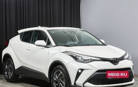 Toyota C-HR I рестайлинг, 2023 год, 3 599 000 рублей, 3 фотография